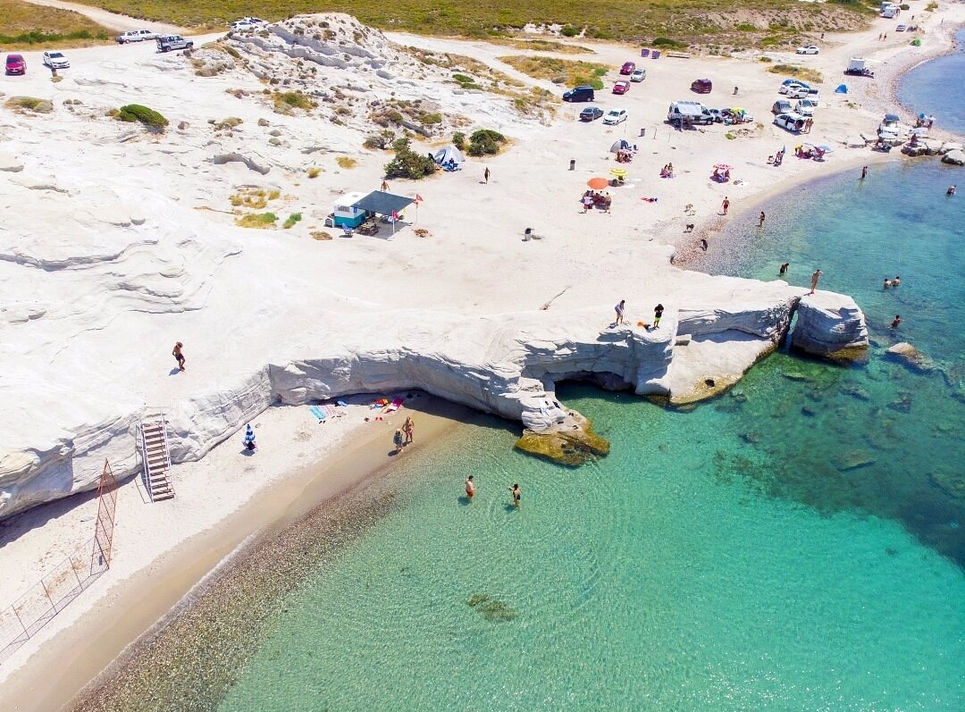 delikli-koy-alacati